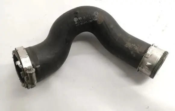 Audi Q7 4L Intercooler hose/pipe