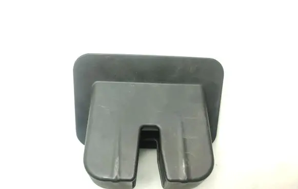 Audi A1 Tailgate/boot lid lock trim 8X0827520