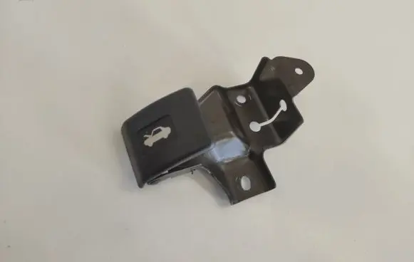 Nissan X-Trail T30 Engine bonnet (hood) release handle