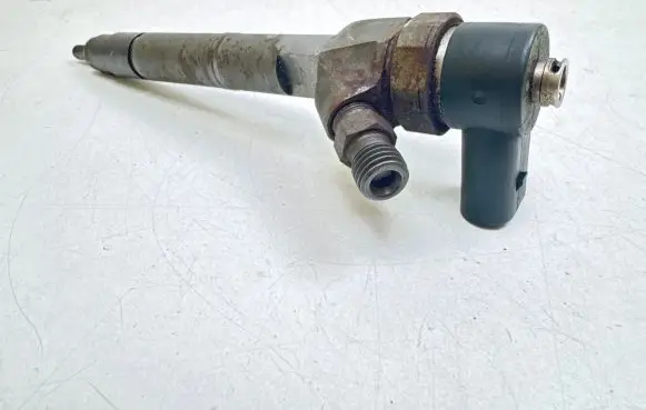 Mercedes-Benz S W220 Fuel injector A6280700387