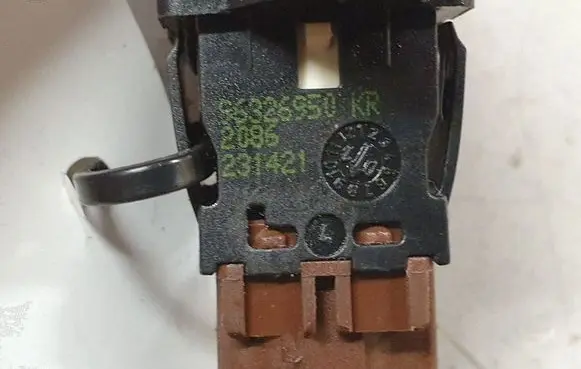 Citroen C5 Hazard light switch 96326950