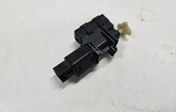Mazda CX-7 Brake pedal sensor switch