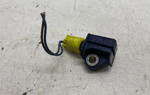 Mercedes-Benz E W212 Airbag deployment crash/impact sensor A2128204926