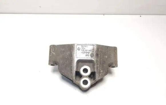 Gearbox mounting bracket