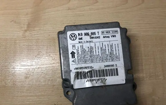 Volkswagen Golf V Airbag control unit/module 1K0909605T 5WK43412