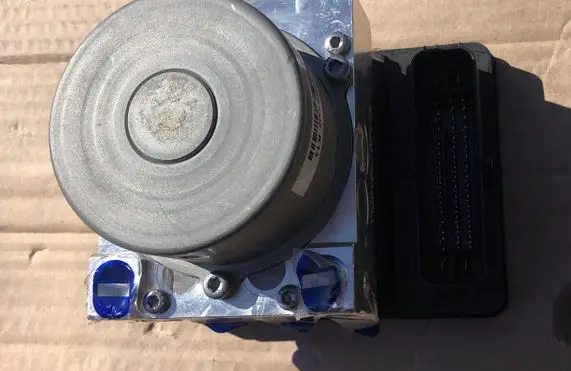 Volkswagen ID.3 ABS Pump 1EA614517M A021L850