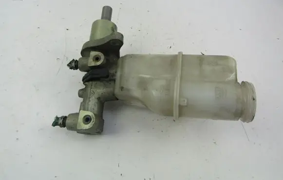 Peugeot 407 Master brake cylinder 