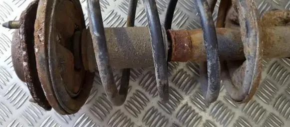 Mitsubishi Carisma Front coil spring