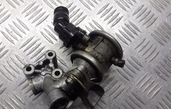 Audi A3 S3 8L EGR valve 06A131102A