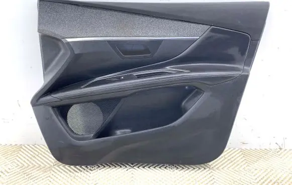 Peugeot 3008 II Front door card panel trim