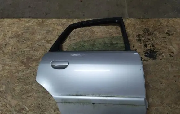 Audi A4 S4 B5 8D Rear door