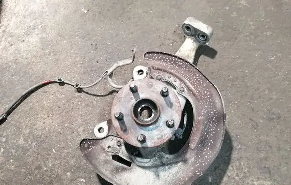 Lexus LS 460 - 600H Front wheel hub H440R 431005032007