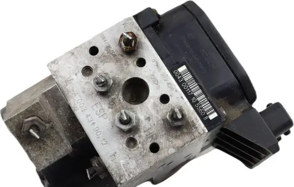 Mercedes-Benz E W210 ABS Pump A0034319012 0265202436