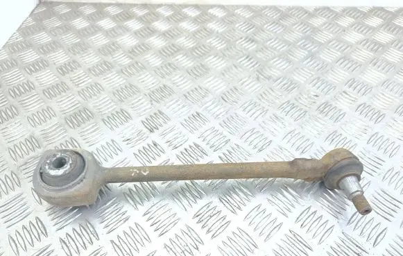 Mercedes-Benz C W204 Front lower control arm/wishbone 2043330314