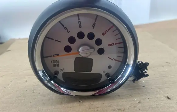 Mini Paceman (R61) Tachometer 9306262 28468450 S02014944