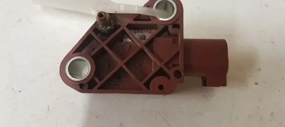 Volvo V50 Airbag deployment crash/impact sensor 9206975 8840A5