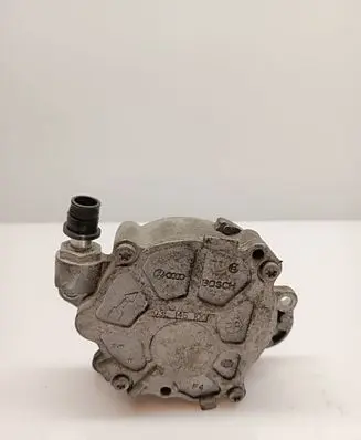 Volkswagen PASSAT B7 Vacuum pump 03L145100