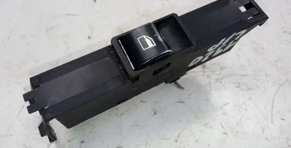 BMW 3 E46 Quarter vent window switch 61-31-8381511