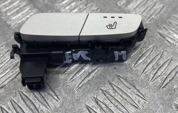 Mercedes-Benz E W213 Seat heating switch A2139057502