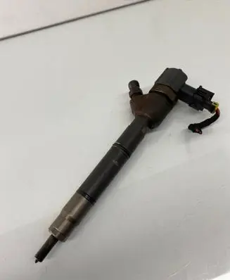 Hyundai i40 Fuel injector 0445110411 338002A800
