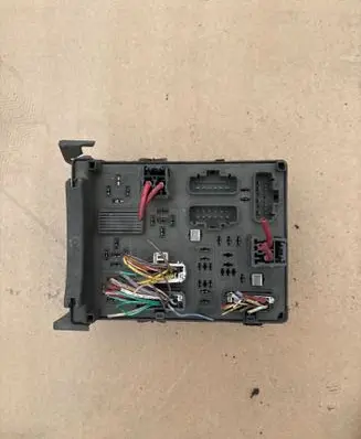 Renault Laguna II Fuse box set 518002217