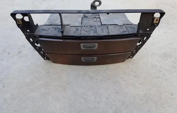 BMW 7 E65 E66 Dashboard storage box/compartment 7032886