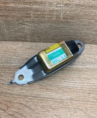 Toyota Prius (XW20) Airbag deployment crash/impact sensor 8983447020 1879000921
