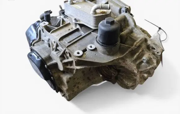 Volkswagen Caddy Automatic gearbox QYX 02E301103J