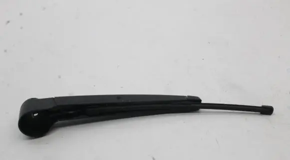 Volkswagen Scirocco Rear wiper blade arm