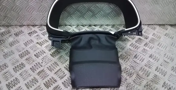 Hyundai Tucson JM Dashboard trim