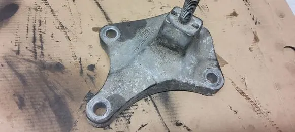 Ford Fiesta Engine mounting bracket 2S617M125AC