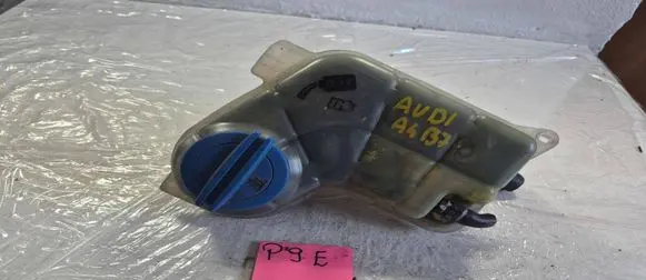 Audi A4 S4 B7 8E 8H Coolant expansion tank/reservoir 8E0121403