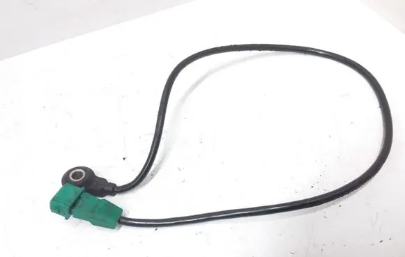 Audi A4 S4 B5 8D Detonation knock sensor 054905377H
