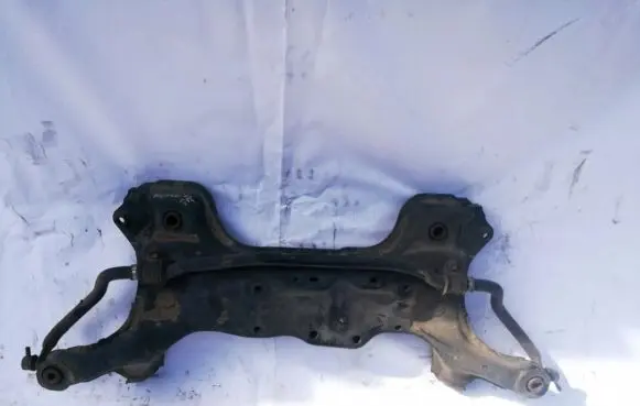 Toyota Avensis T220 Front subframe
