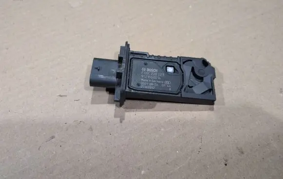 KIA Sportage Mass air flow meter 9121060014 F00C2U8223 25369592