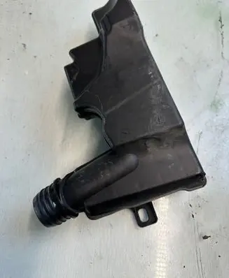 Renault Modus Intake resonator 8200323523