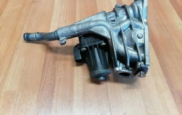 Jaguar XF X250 EGR valve 701881050 9X2Q9U438DA JDE10761