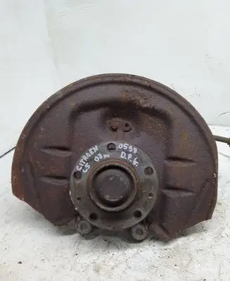 Rear wheel hub spindle/knuckle