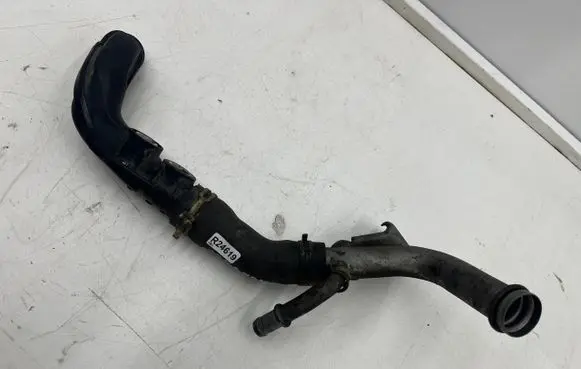 Opel Movano B Engine coolant pipe/hose 70555304