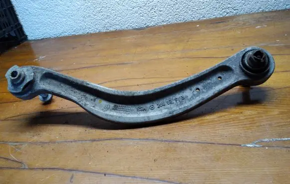 Mercedes-Benz E AMG W212 Rear upper control arm/wishbone 20407FI3