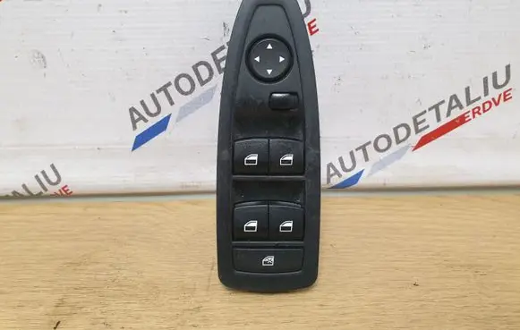 BMW 1 F20 F21 Electric window control switch 9208110