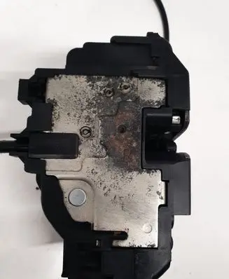 Renault Kangoo II Front door lock 8200497604