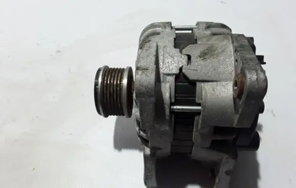 Dacia Dokker Generator/alternator 231004527R
