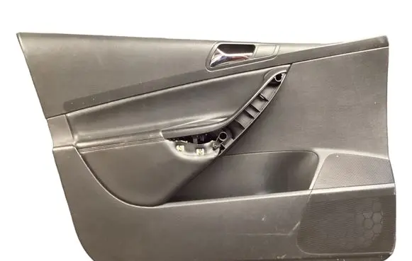 Volkswagen PASSAT B6 Front door card panel trim 3C2867011