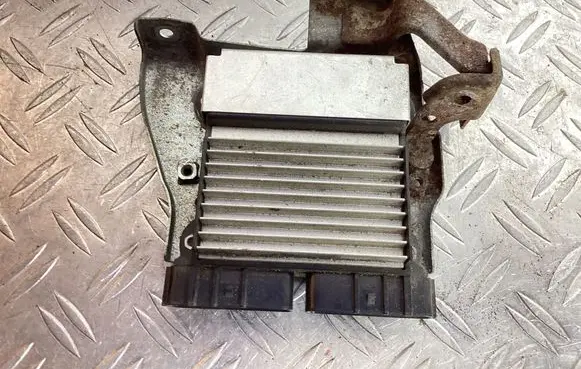 Toyota Land Cruiser (J200) Central body control module 8987060080
