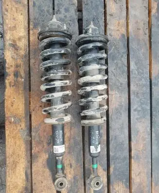 Toyota Corolla E110 Front shock absorber/damper 485100KD40A