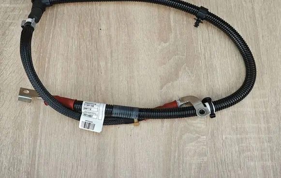 BMW 4 G22 G23 G24 G26 Positive cable (battery) 8589948