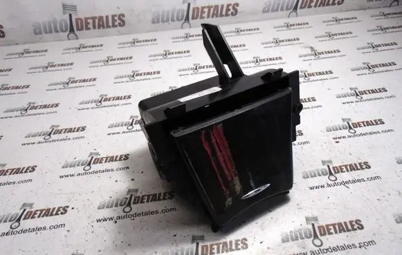 Mercedes-Benz E W211 Ashtray (front) A2116800350