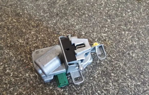 Steering wheel lock