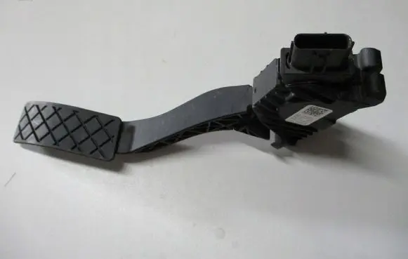 BMW 2 Active Tourer U06 Accelerator throttle pedal 5Q1723503J